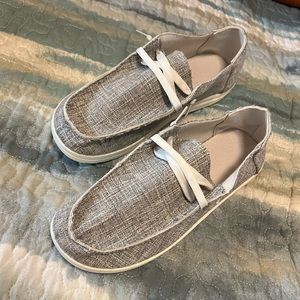 Off brand heydudes shoes